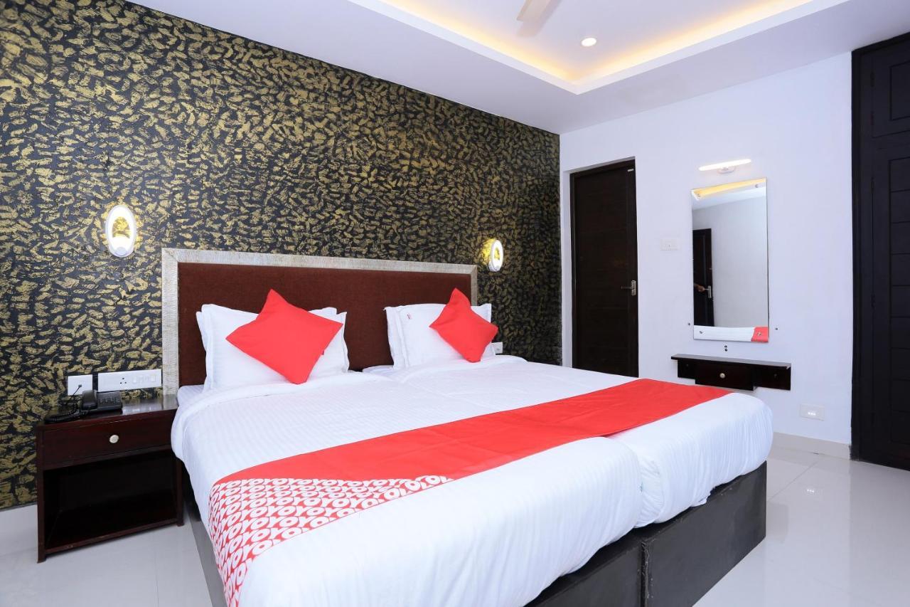 Capital O 61059 Green Life Hotell Kochi Exteriör bild