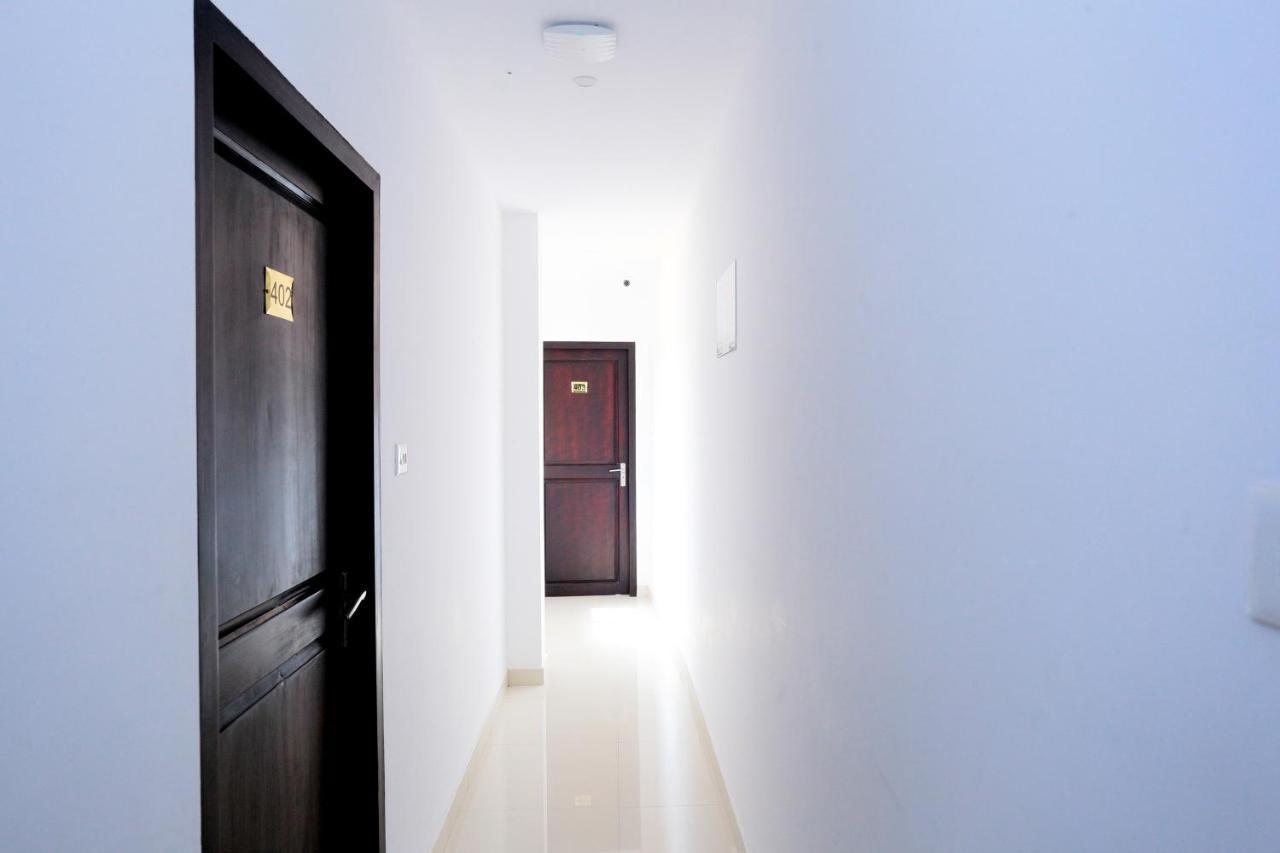 Capital O 61059 Green Life Hotell Kochi Exteriör bild
